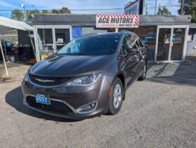 2017 Chrysler Pacifica Touring L Plus!!