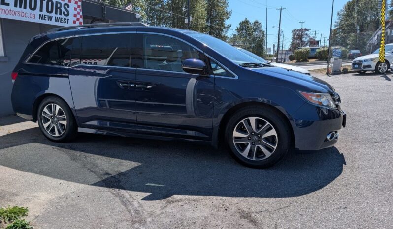 2015 Honda Odyssey Touring 8 Seats!!! full