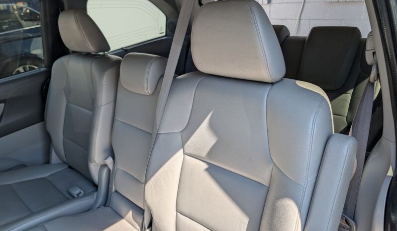 2015 Honda Odyssey Touring 8 Seats!!! full