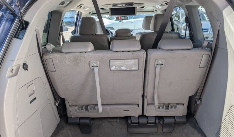 2015 Honda Odyssey Touring 8 Seats!!! full